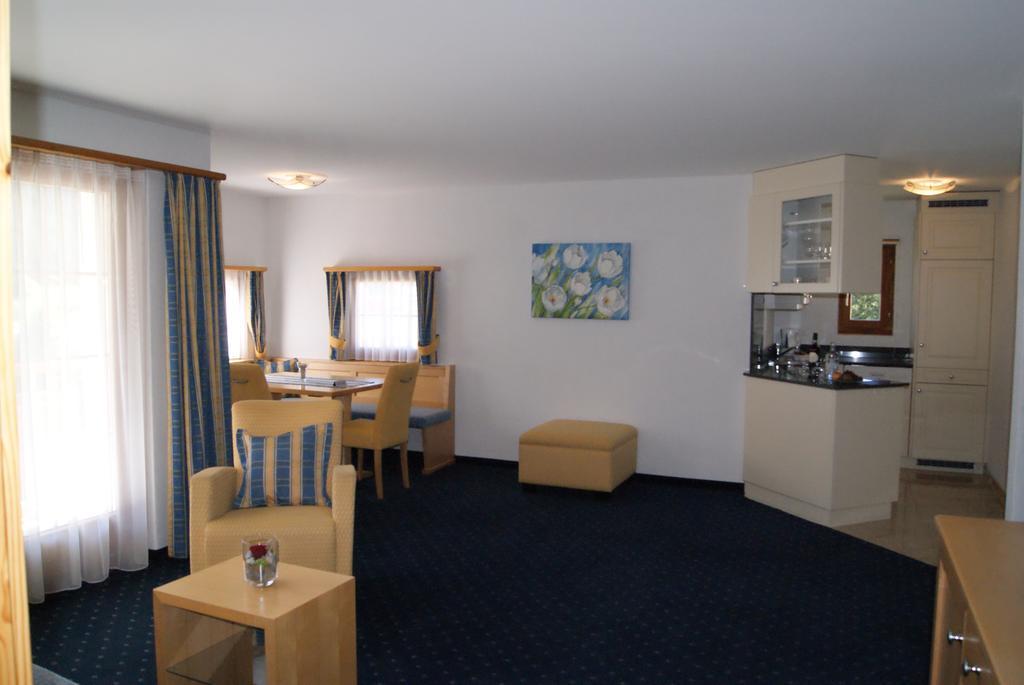 Ferienwohnungen Hotel Allegra Zuoz Exteriér fotografie
